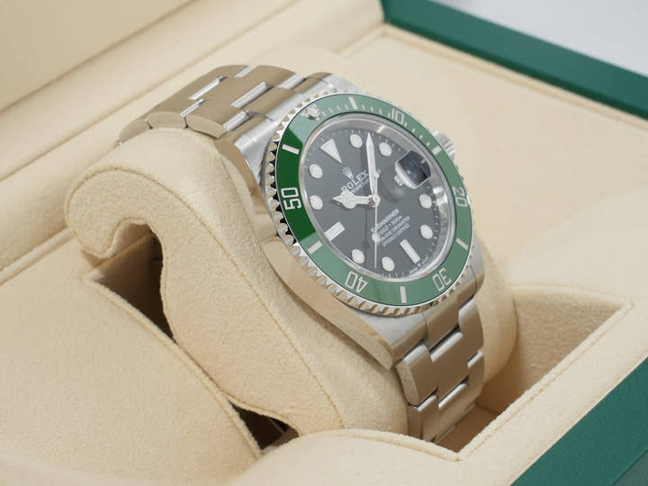 Rolex Submariner Date  Reference 126610LV
