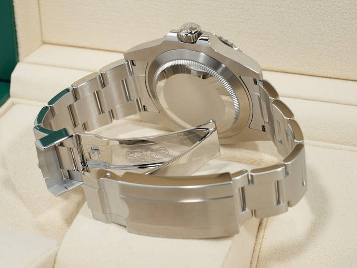 Rolex Submariner Date  Reference 126610LV