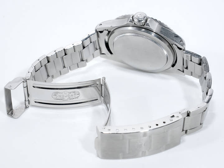 Rolex Submariner Date  Reference 1680 No. 37