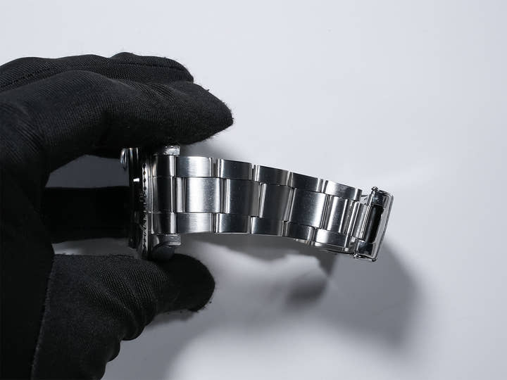 Rolex Submariner Date  Reference 1680 No. 37