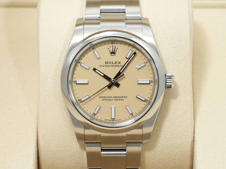 Rolex Oyster Perpetual 34  Ref.124200