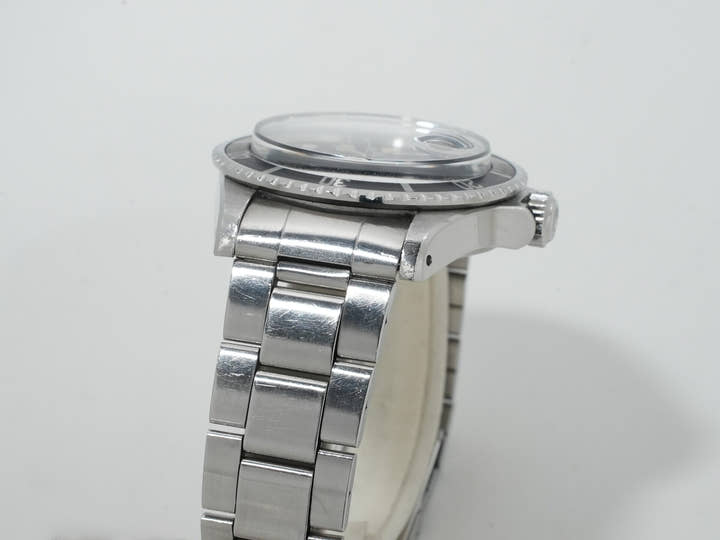 Rolex Submariner Date  Reference 1680 No. 32
