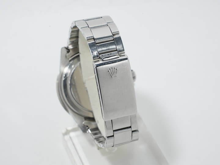 Rolex Submariner Date  Reference 1680 No. 32
