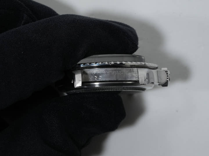 Rolex Submariner Date  Reference 1680 No. 32