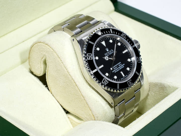Rolex Submariner No Date  Ref.14060M V number