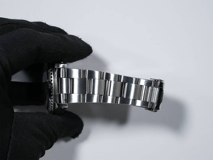 Rolex Submariner  Reference 5513 No. 84
