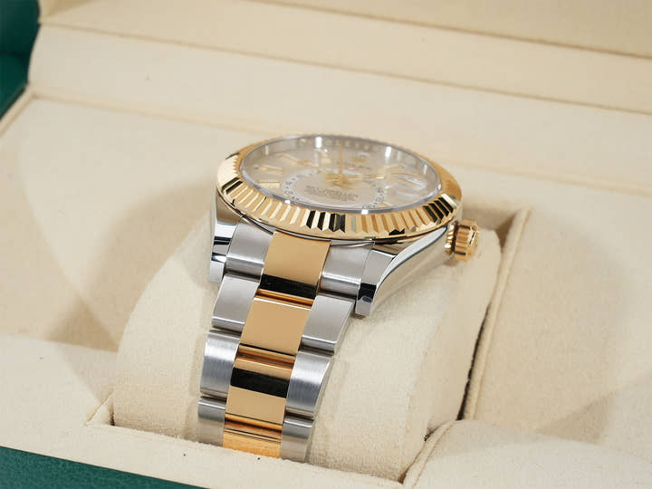 Rolex Sky-Dweller  Ref.326933