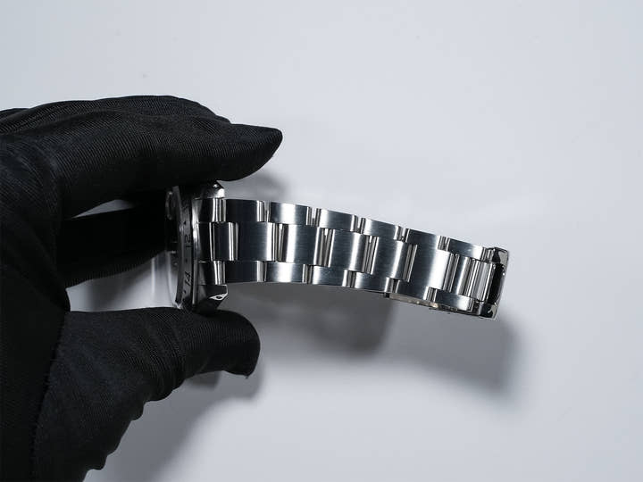Rolex Explorer II  Ref.16570 E