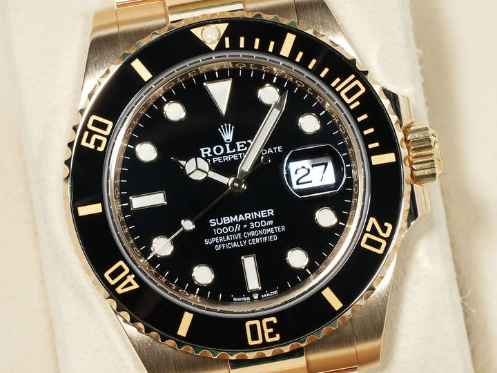 Rolex Submariner Date  Reference 126618LN 18KYG