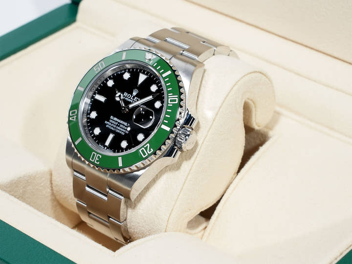 Rolex Submariner Date  Reference 126610LV
