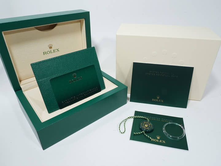 Rolex Oyster Perpetual 36  Ref.126000