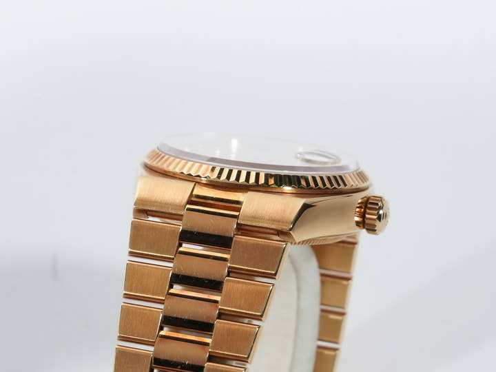 Rolex Oysterquartz Day Date 36  Reference 19018N No. 97 18KYG