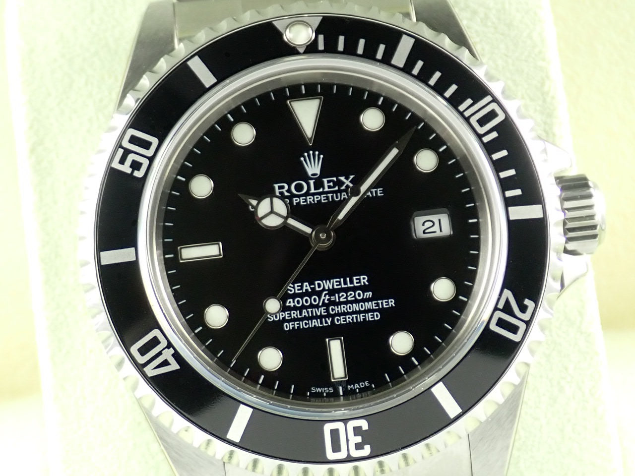 Rolex Sea-Dweller Reference 16600 V