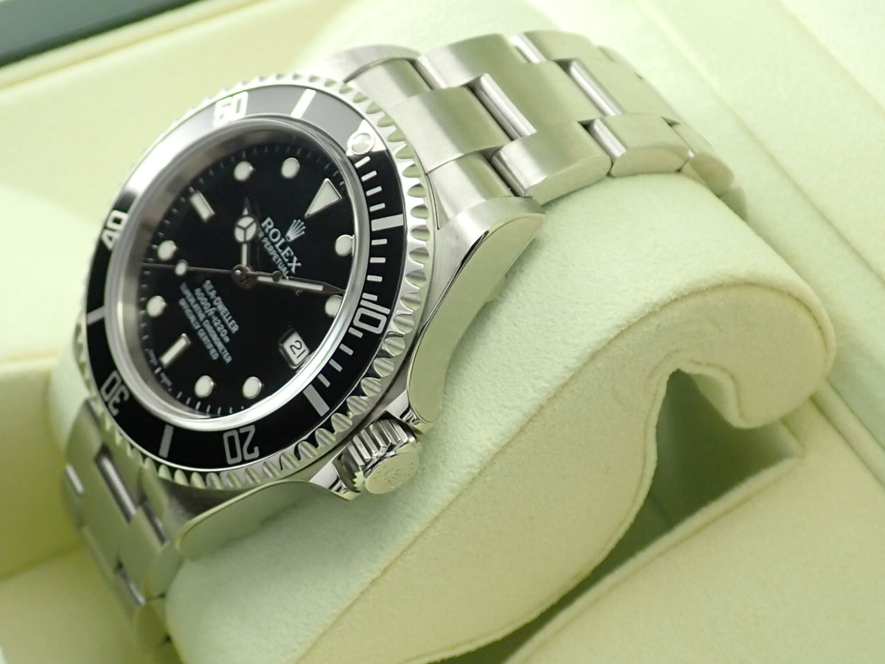 Rolex Sea-Dweller Reference 16600 V