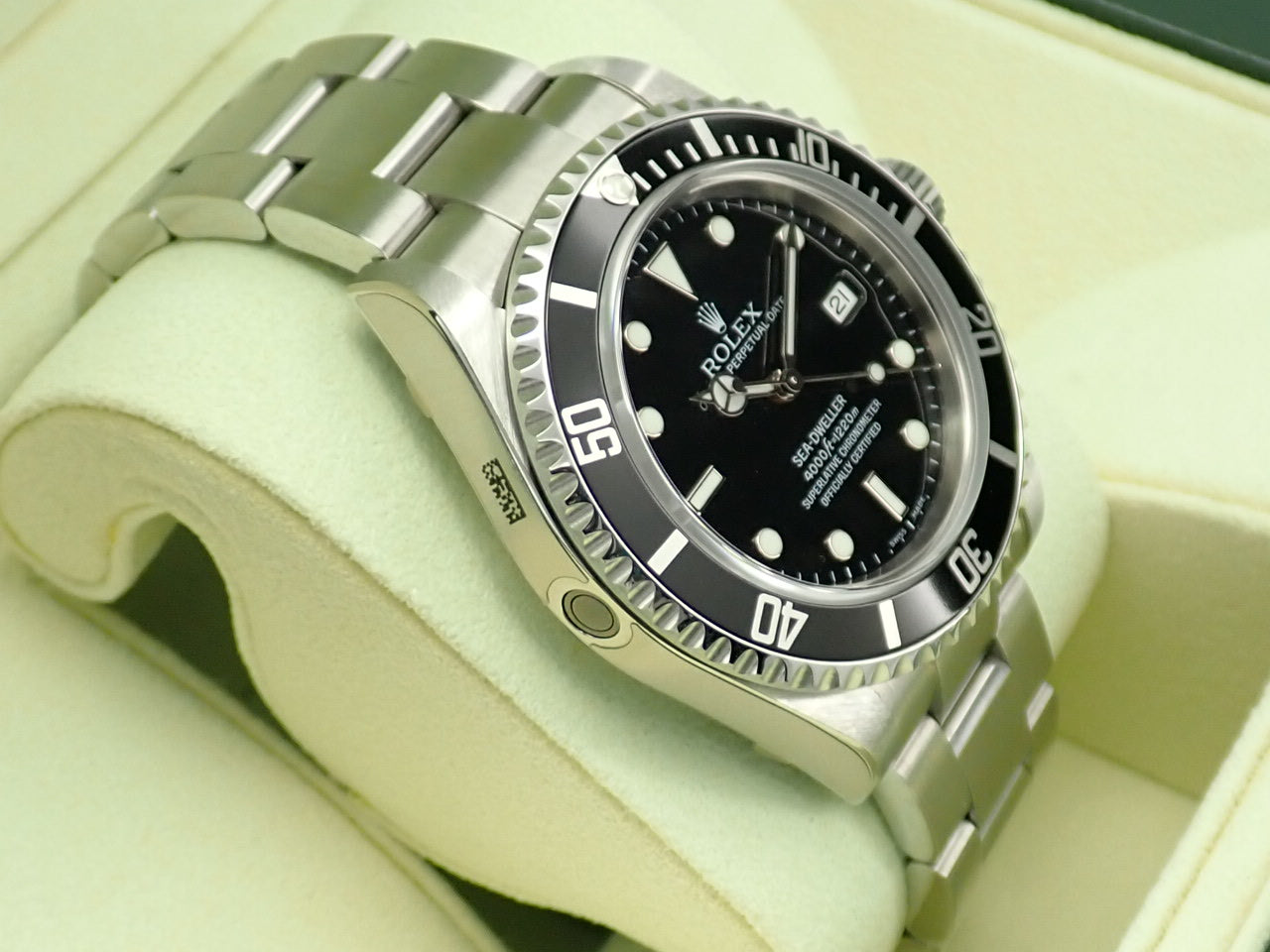 Rolex Sea-Dweller Reference 16600 V