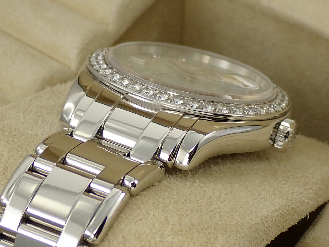 Rolex Day-Date Pearlmaster Ref.18946A D number