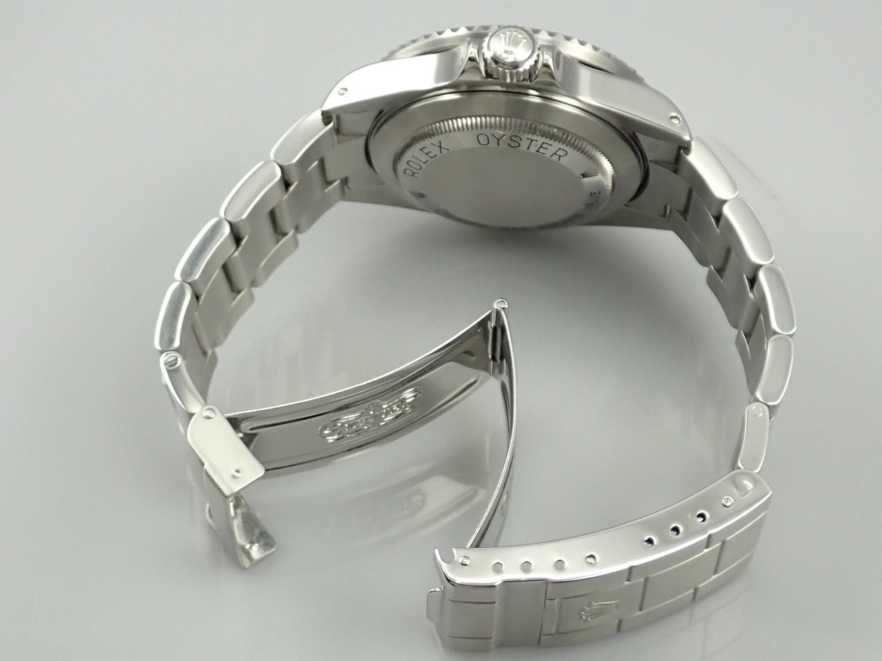 Rolex Sea-Dweller Triple Six Reference 16660 No. 87