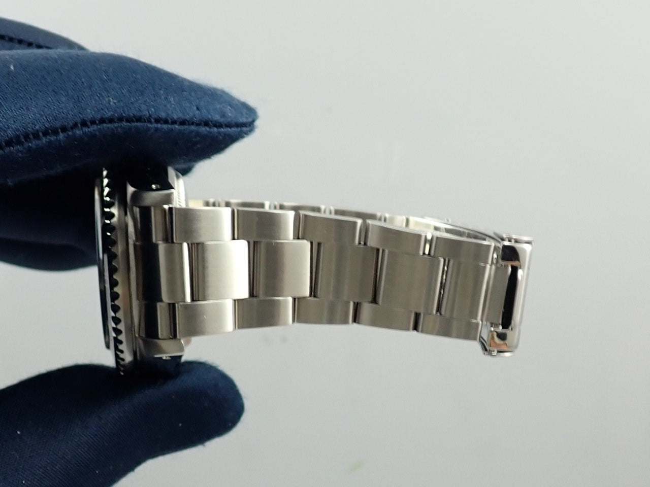 Rolex Sea-Dweller Triple Six Reference 16660 No. 87