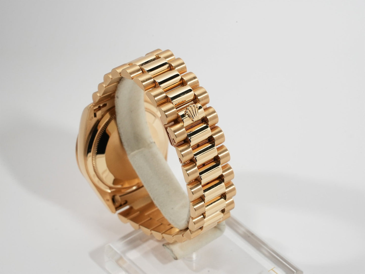 Rolex Day Date 36 Ref.18238N2BR W number
