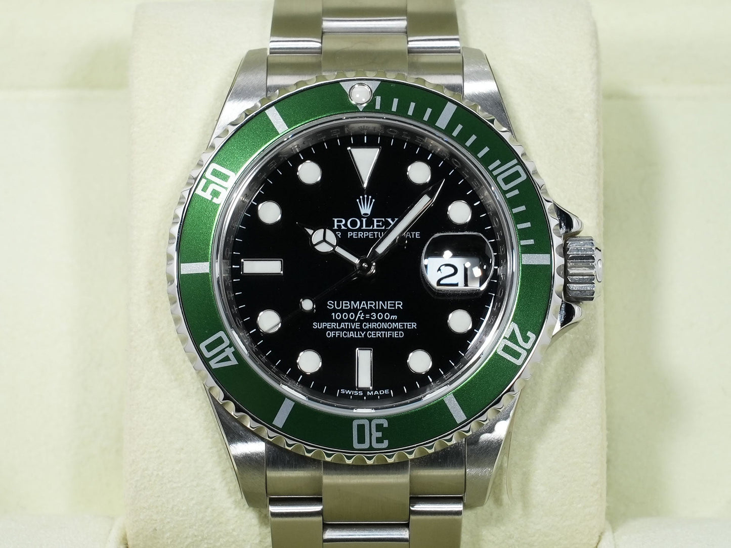 Rolex Submariner Date Ref.16610LV M number