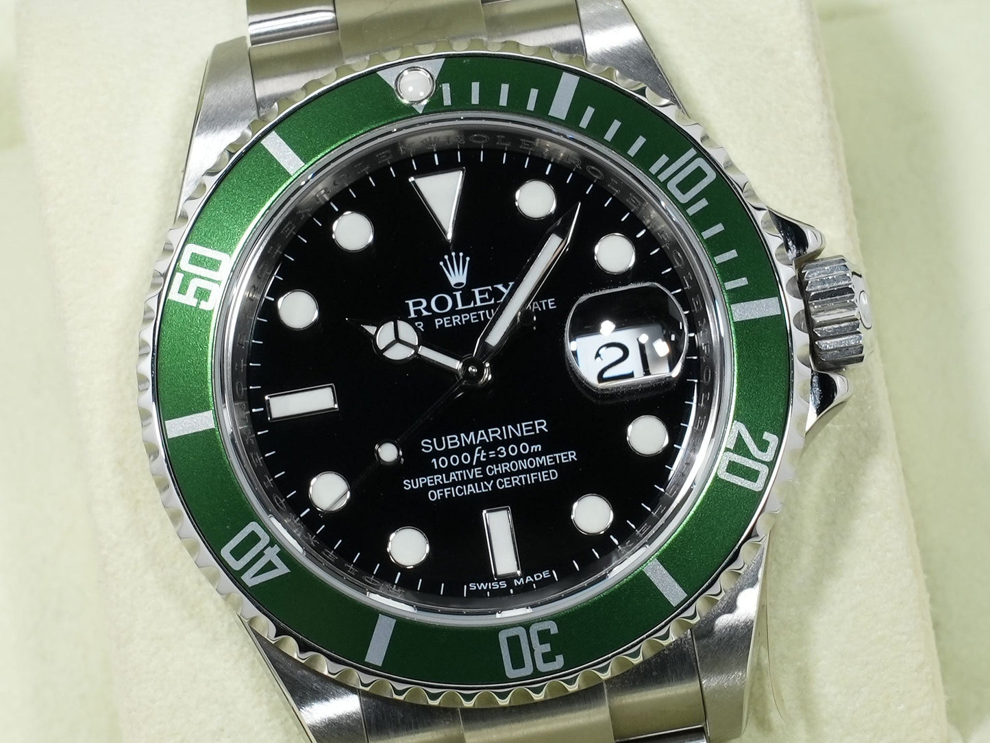 Rolex Submariner Date Ref.16610LV M number