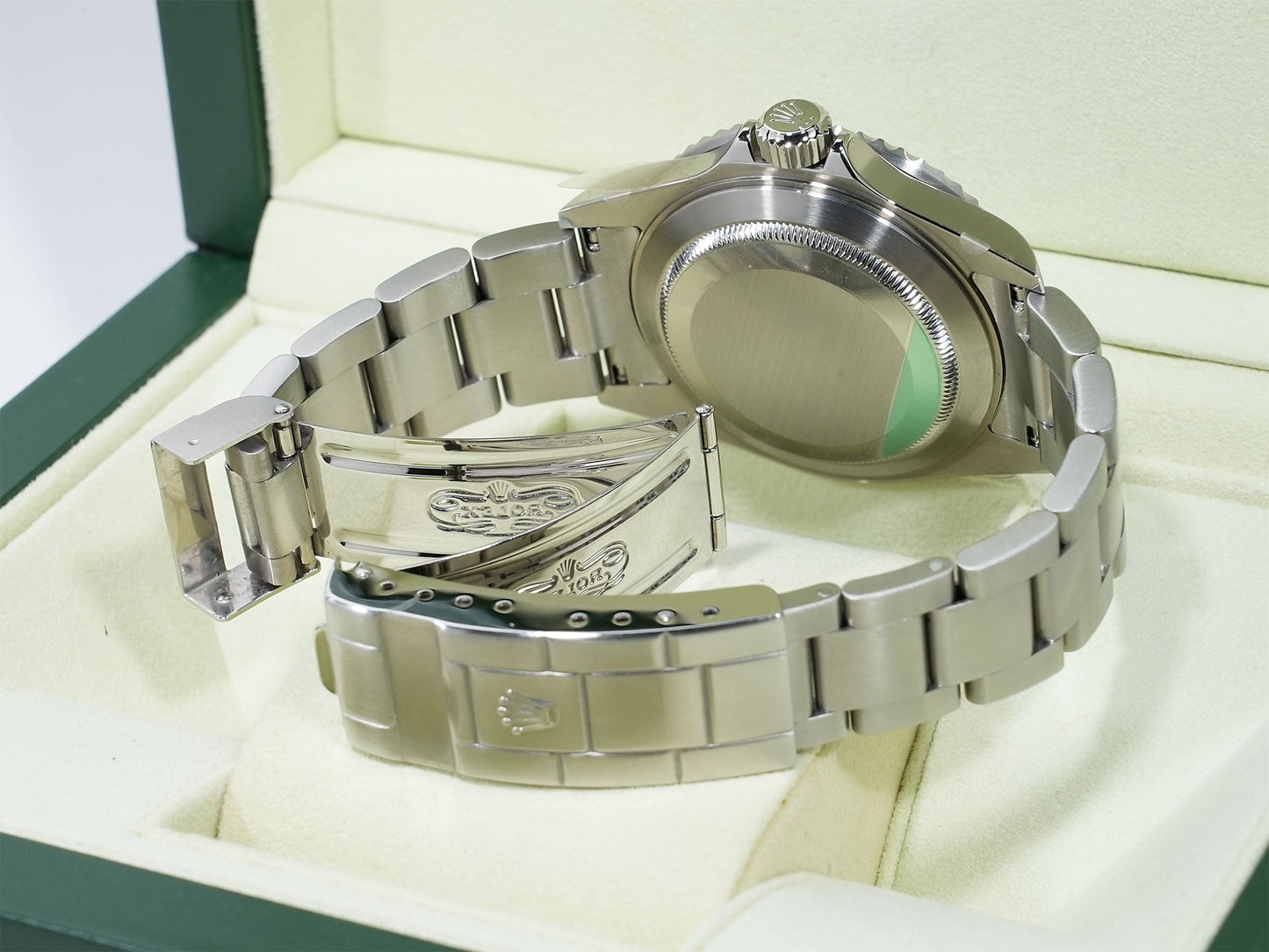 Rolex Submariner Date Ref.16610LV M number