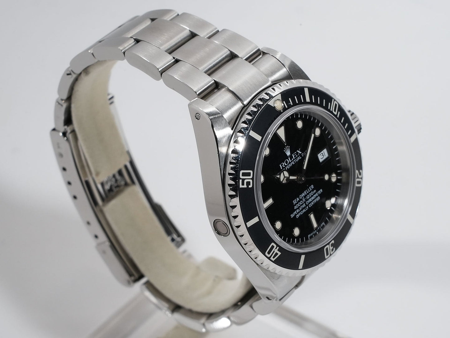 Rolex Sea-Dweller  Ref.16600 L number
