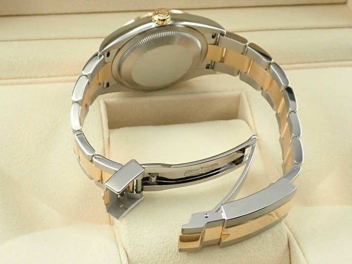 Rolex Explorer  Ref.124273