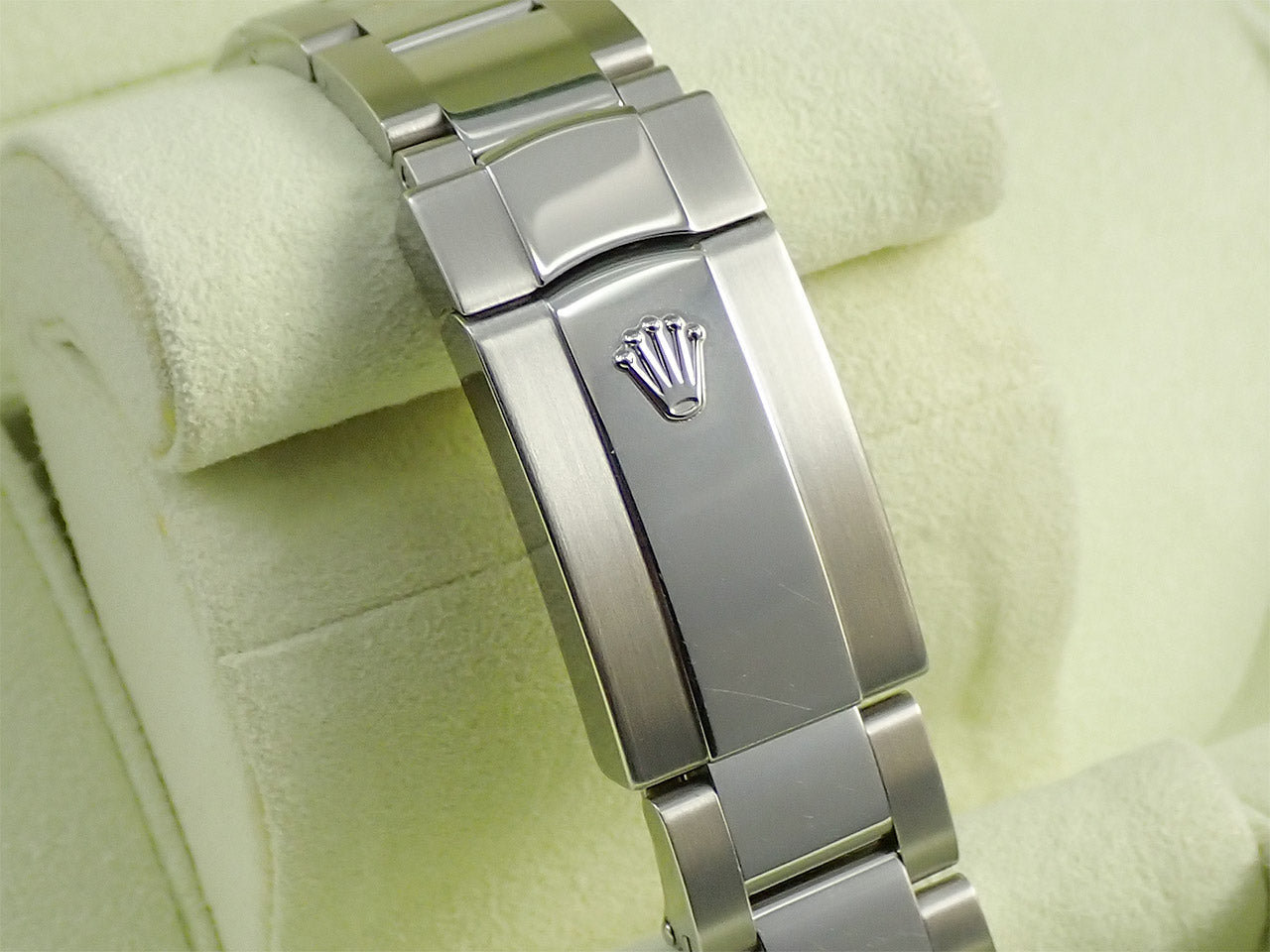 Rolex Milgauss Ref.116400GV M number
