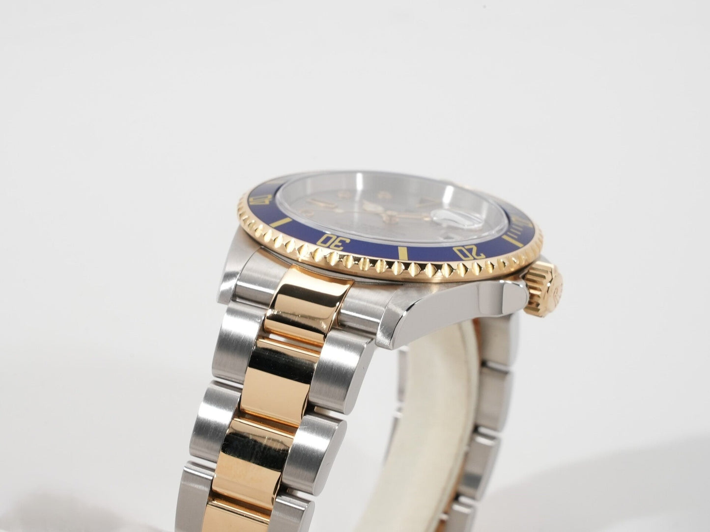 Rolex Submariner Date Ref.16613SG F number