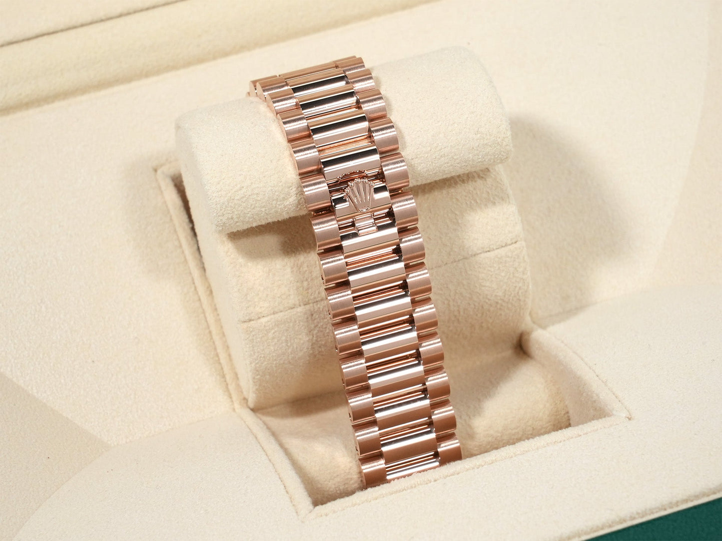 Rolex Day-Date 36 Reference 128235