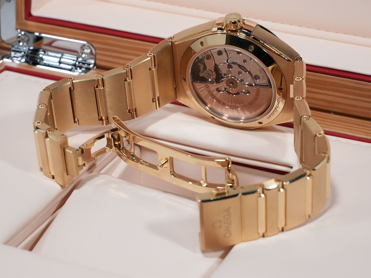 omega (Copy)