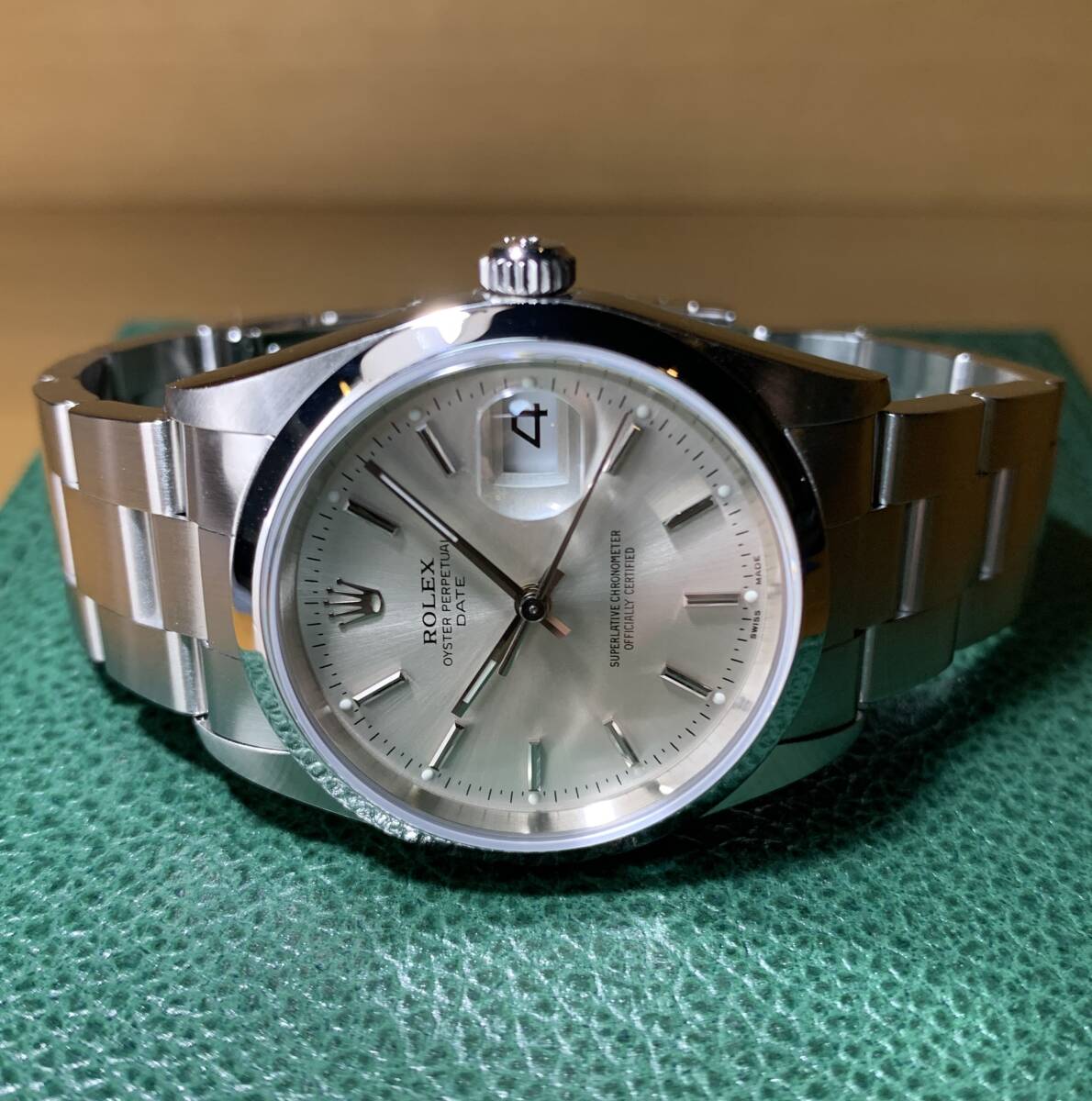 ROLEX OYSTER PERPETUAL DATE Ref: 15200 Cal. 3135 Rolex Oyster Perpetual Date Silver Dial