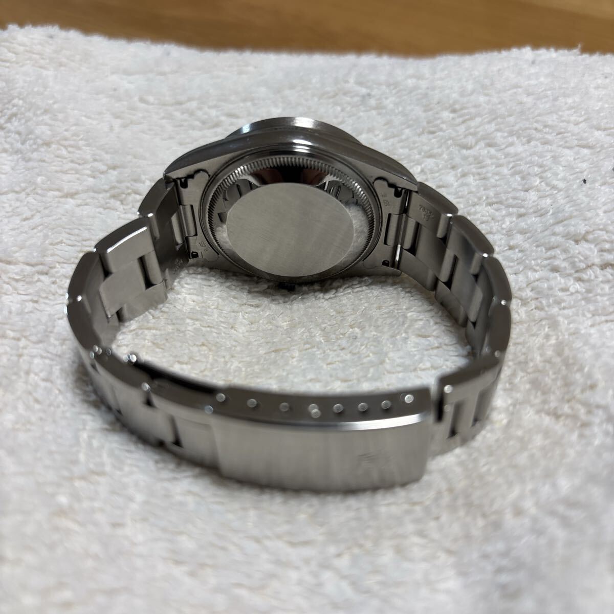 Rolex Oyster Perpetual Date 15210 (Z-series late model)
