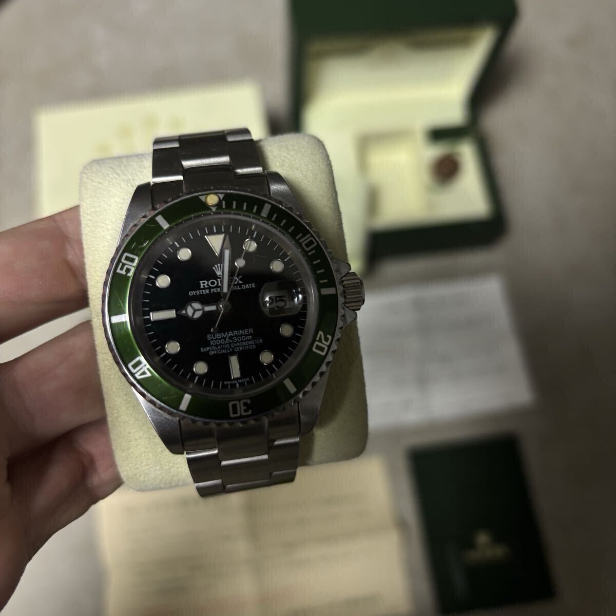 ROLEX Submariner 16610LV Green Bezel, Black Dial Caliber 3135