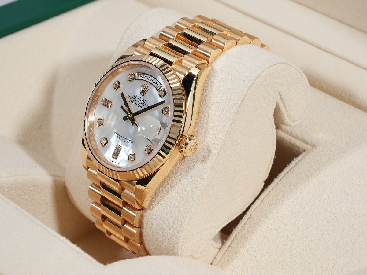 Rolex Day-Date 36 Ref. 128238 18KYG White Shell with 10 Diamond Dial