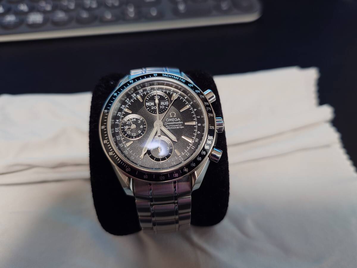 Omega Speedmaster Day Date 3220.50 SS Automatic