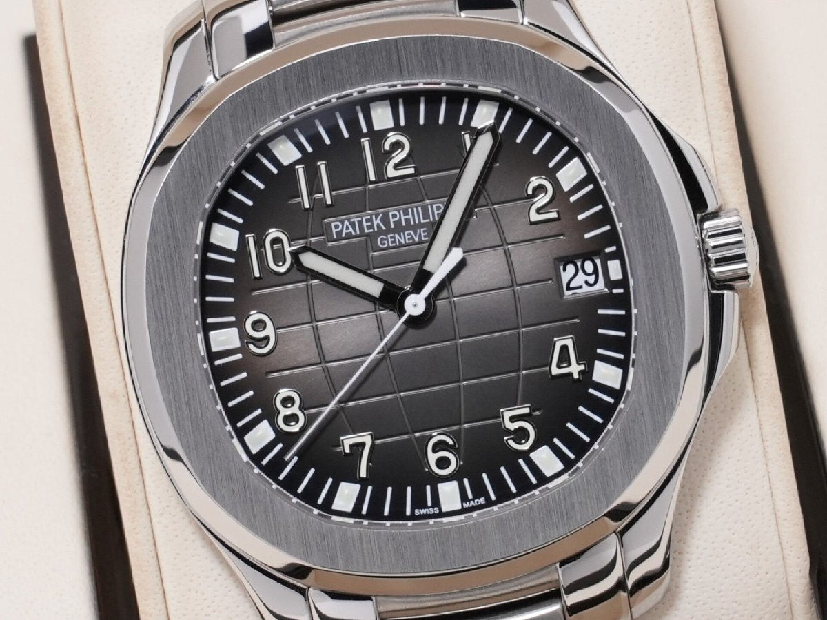 Patek Philippe Aquanaut Extra Large Ref. 5167/1A-001 Stainless Steel Black Dial