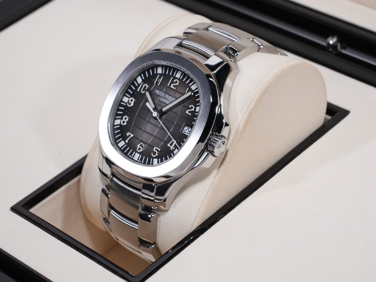 Patek Philippe Aquanaut Extra Large Ref. 5167/1A-001 Stainless Steel Black Dial