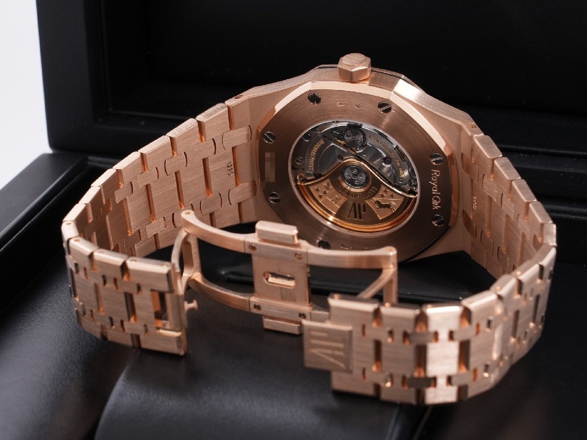 Audemars Piguet Royal Oak Ref. 15400OR.OO.1220OR.03 Pink Gold Blue Dial