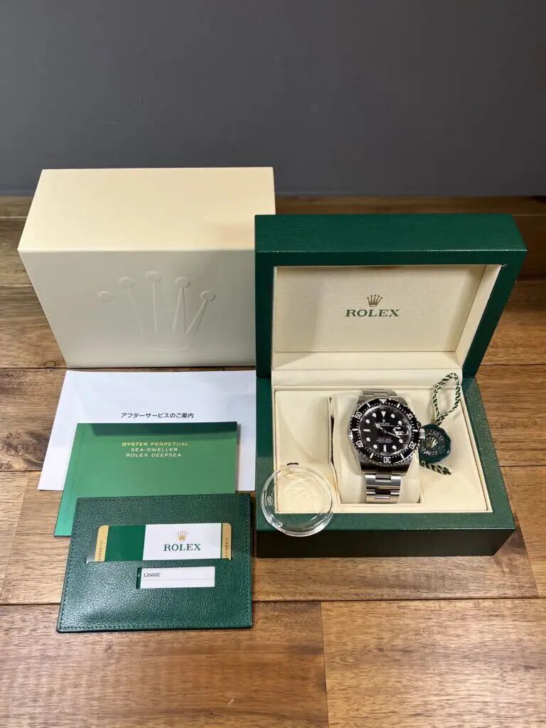 Pre-owned Rolex Sea-Dweller 126600 Black with Red Seed, 43mm, authenticated