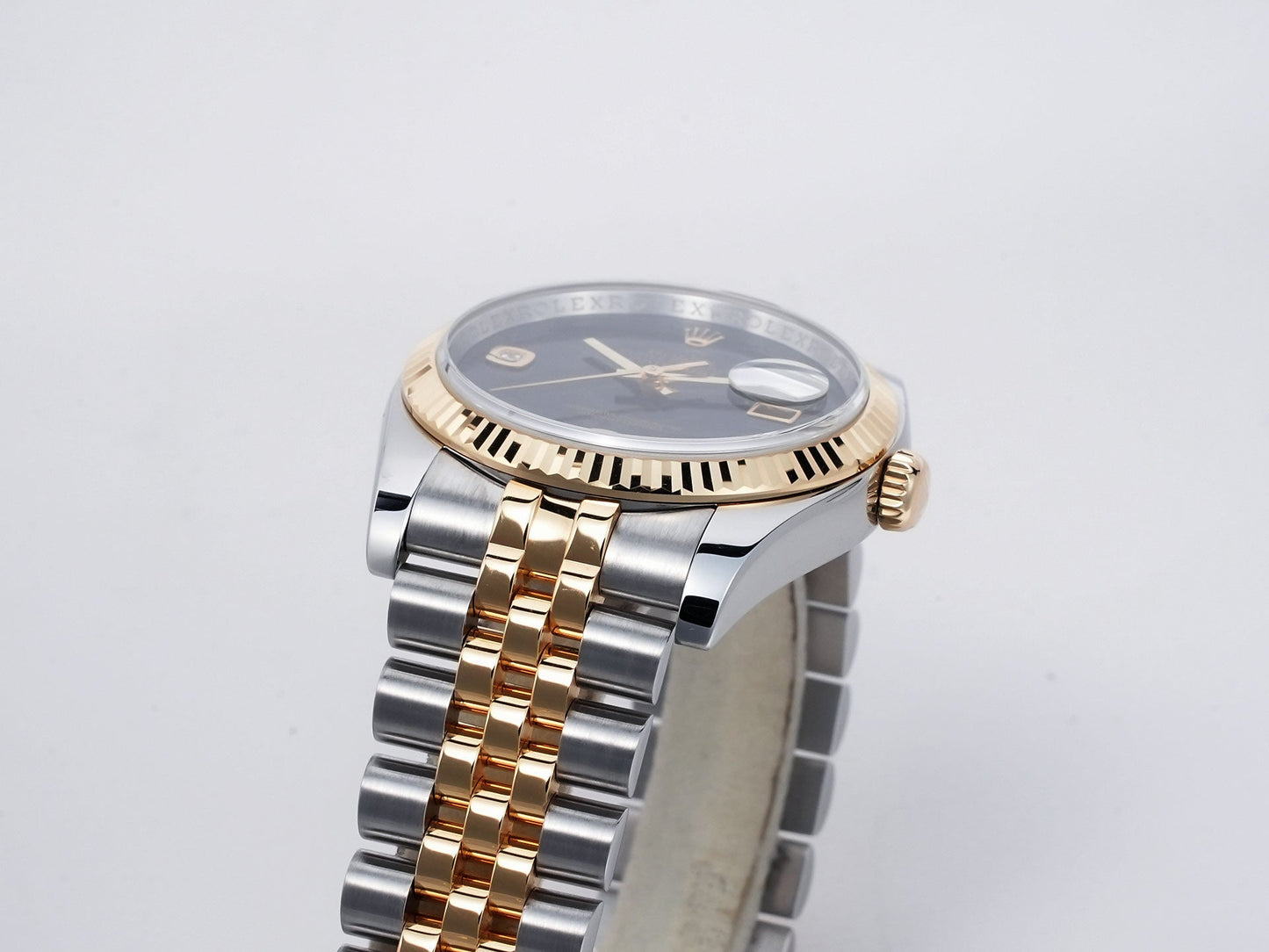 Rolex Datejust Ref.116233 2BR V number