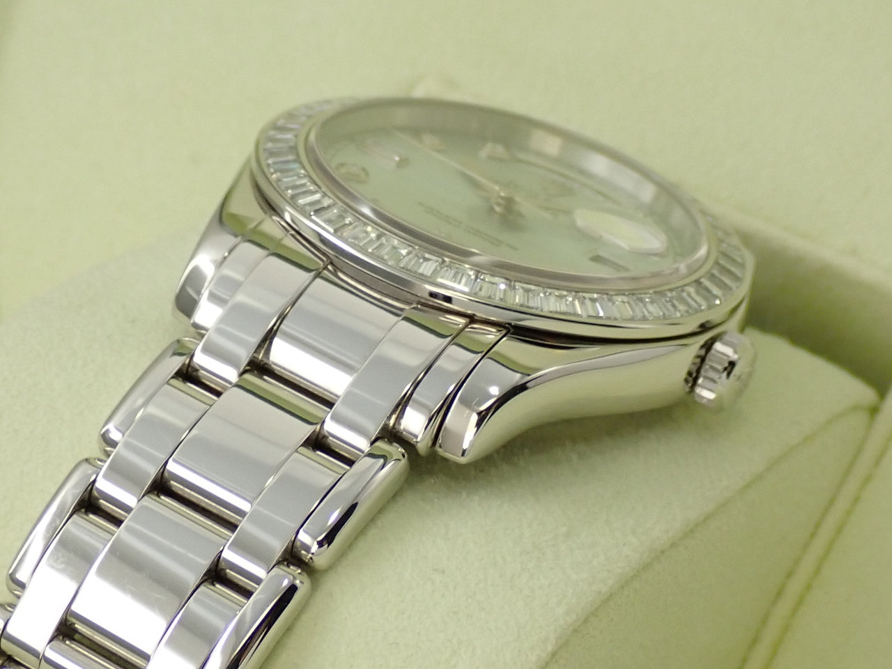Rolex Day-Date Pearlmaster Ref.18946A K number