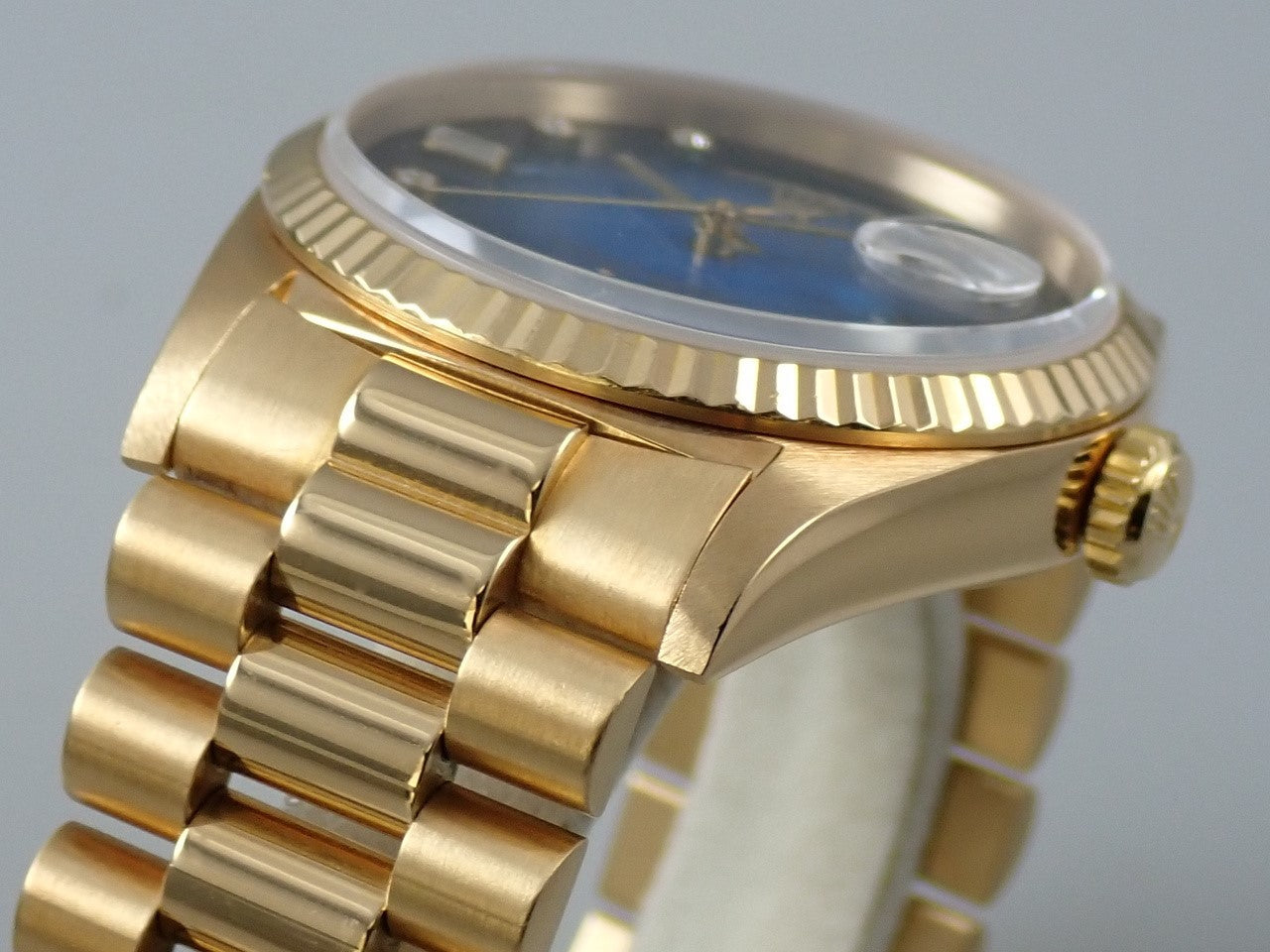 Rolex Day Date 36 Ref.18238A W serial