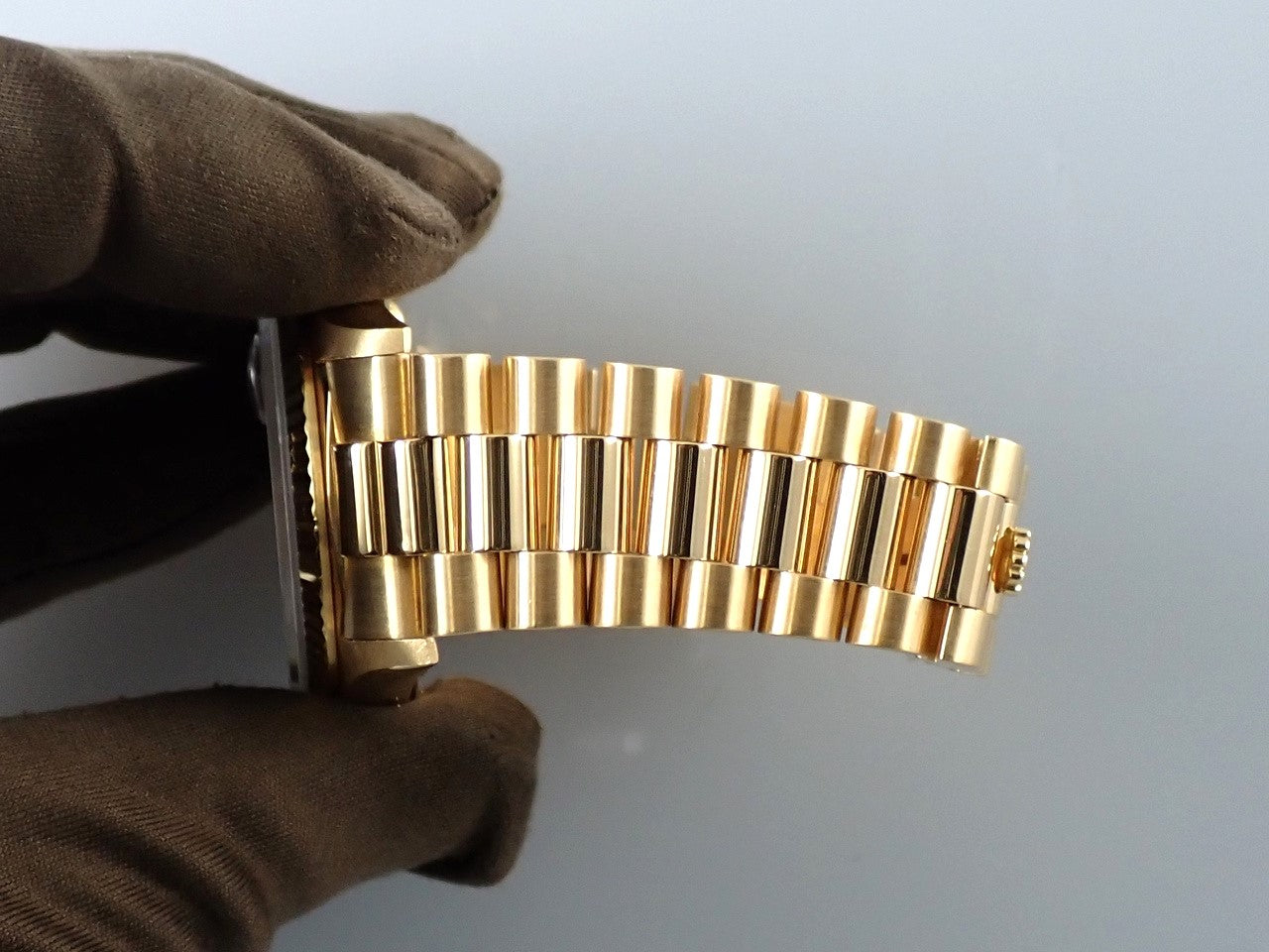 Rolex Day Date 36 Ref.18238A W serial