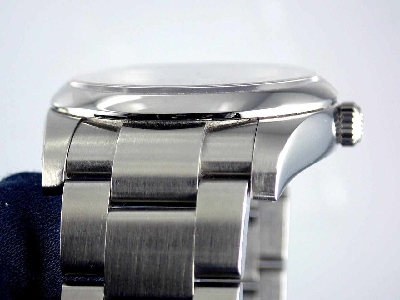 Rolex Oyster Perpetual Reference 114200