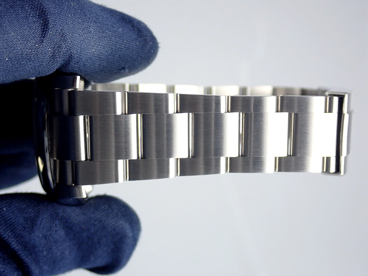 Rolex Oyster Perpetual Reference 114200