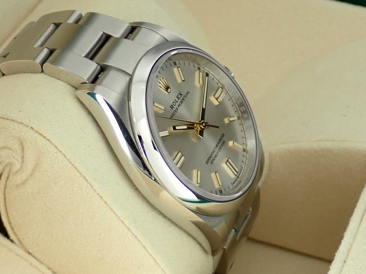 Rolex Oyster Perpetual 36 Reference 126000