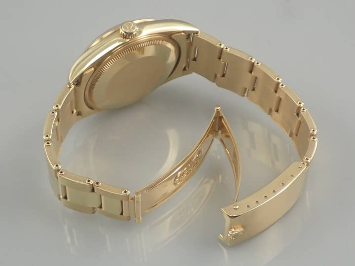 Rolex Oyster Perpetual 34  Ref.14238M P
