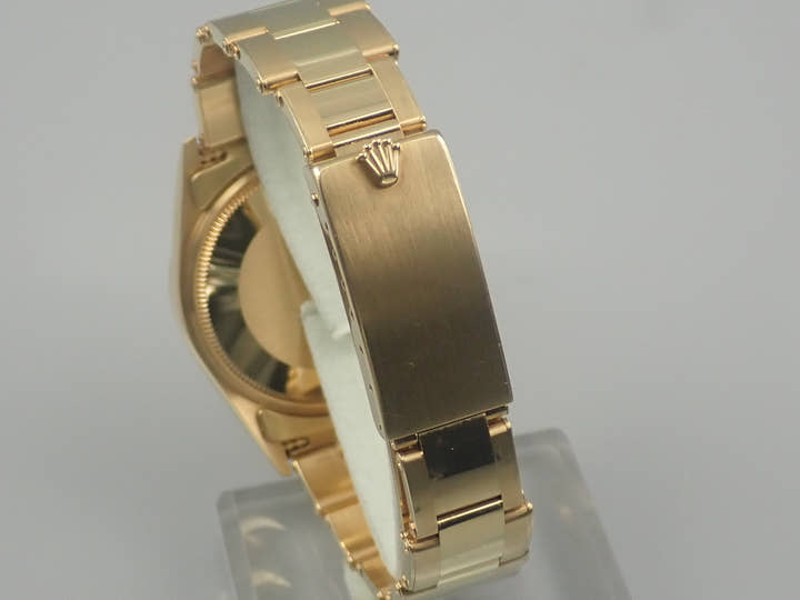 Rolex Oyster Perpetual 34  Ref.14238M P